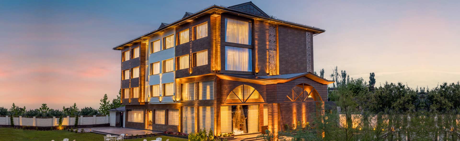 Best Places to Stay in Srinagar